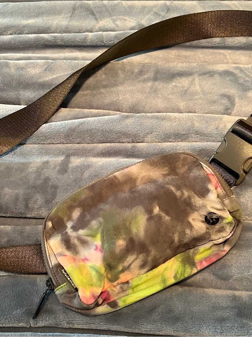 Lululemon Belt Bag 1 liter size NWOT